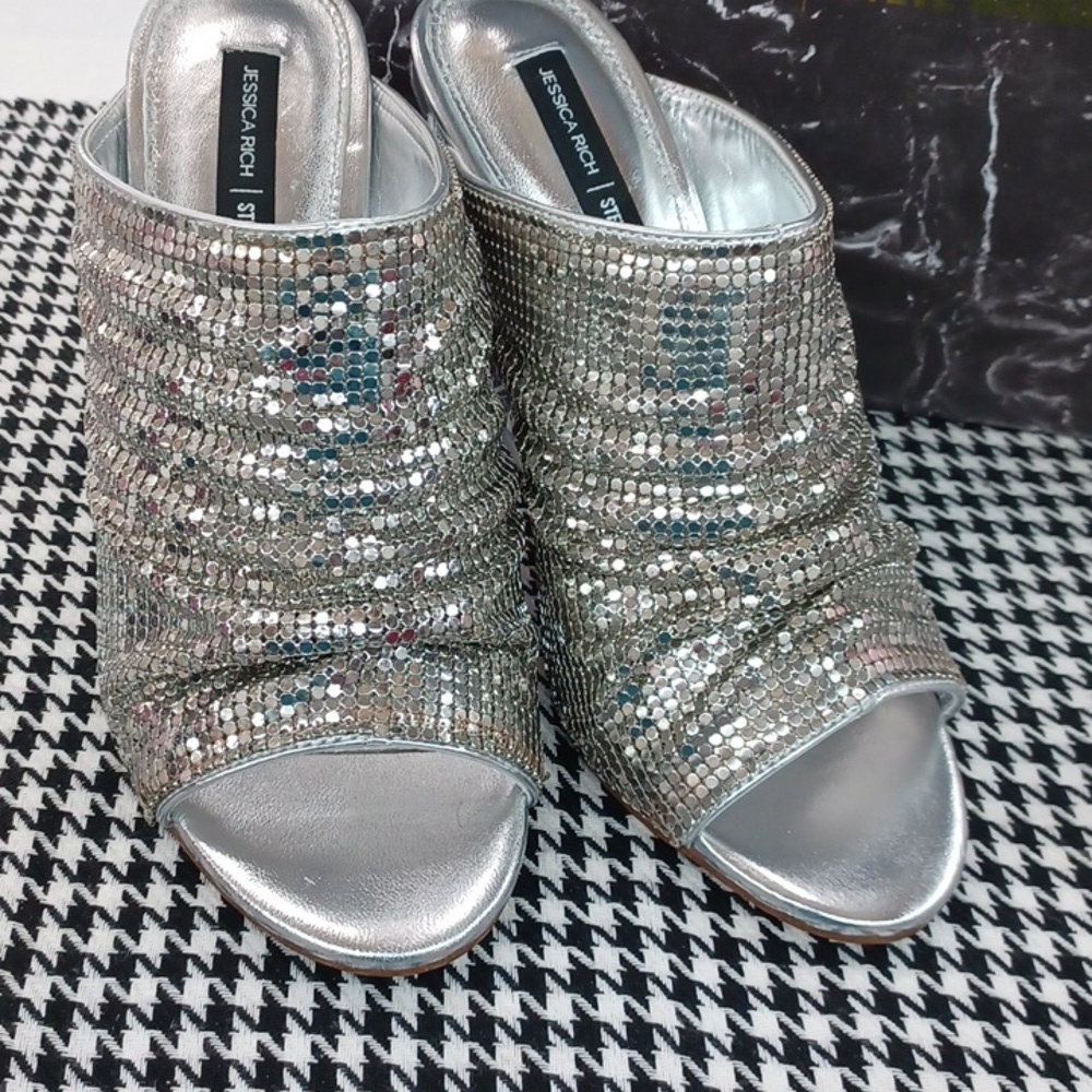 Jessica Rich/Steve Madden Adrienne Metal Mesh Acrylic Heel NIB